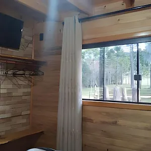 Pequeno Bosque Com Deck E Vista P/ O Rio São Joaquim